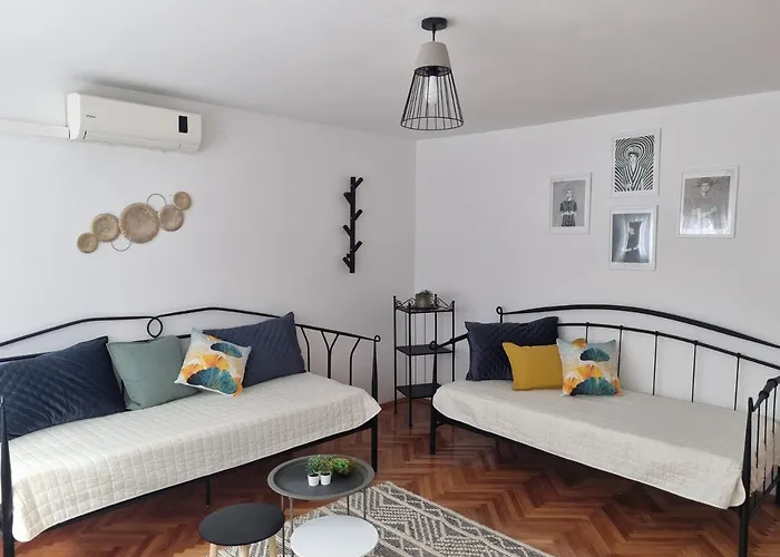 Apartamento A Quick Walk To & Old Town